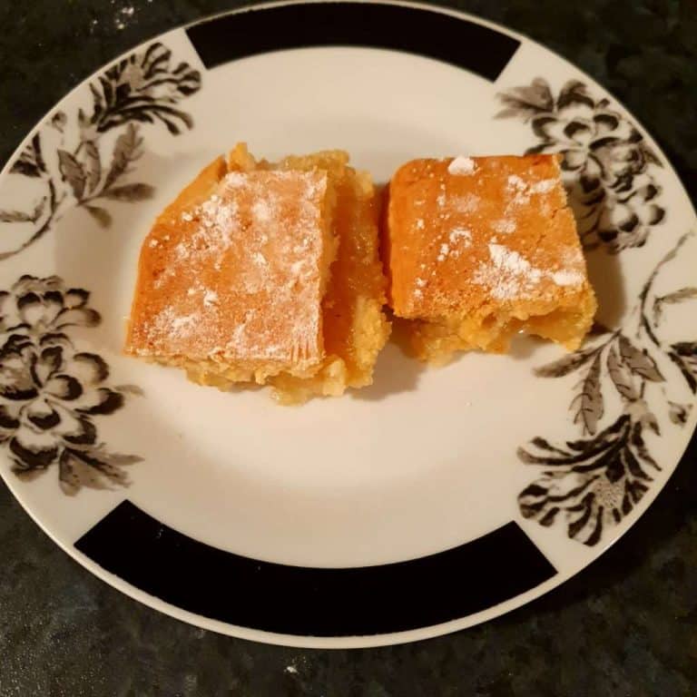 Honey Apple Shortcake - Honey Recipes By Manawa Honey NZ, Ruatahuna, Te Urewera, New Zealand